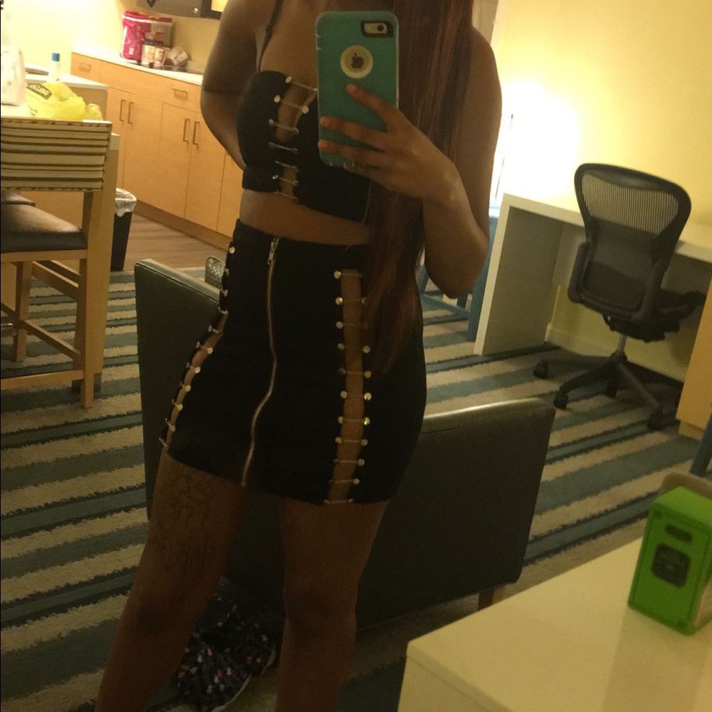 Two piece set